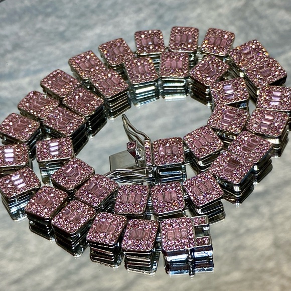 Stunning Pink Glass Rhinestone Statement Necklace Stainless Steel w Safety Clasp - Picture 6 of 13